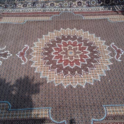 Large Traditional Persian-Style Medallion Carpet – Excellent Condition
