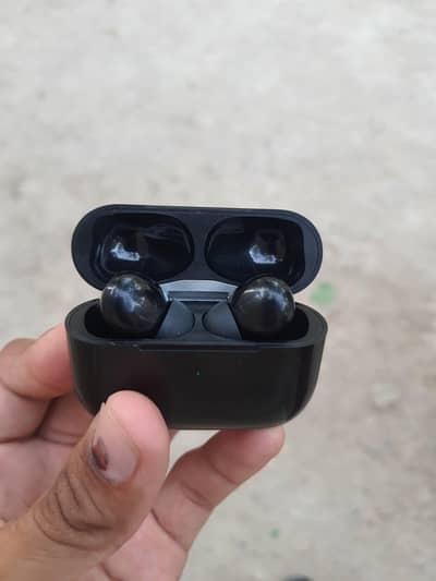 Title: Japanese Wireless Airbuds – Good Condition