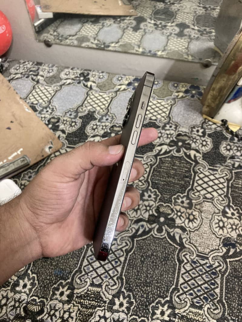 Iphone 12 pro max 5