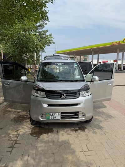 Honda Life Diva Turbo 2012