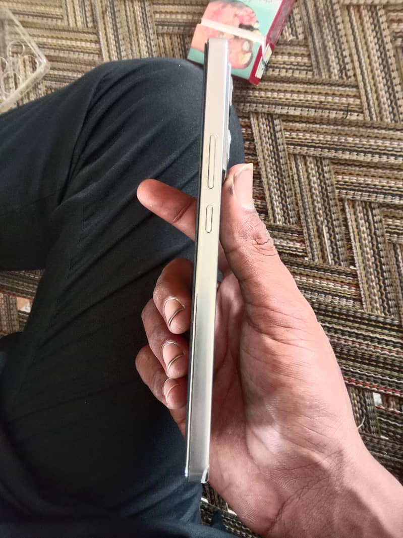 Infinix Note 40 5