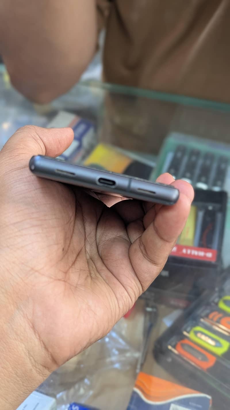 Google Pixel 7a 3