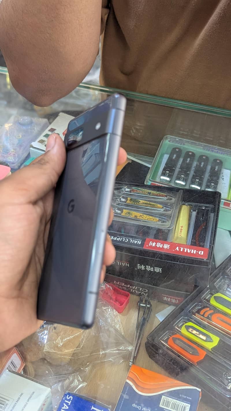 Google Pixel 7a 4