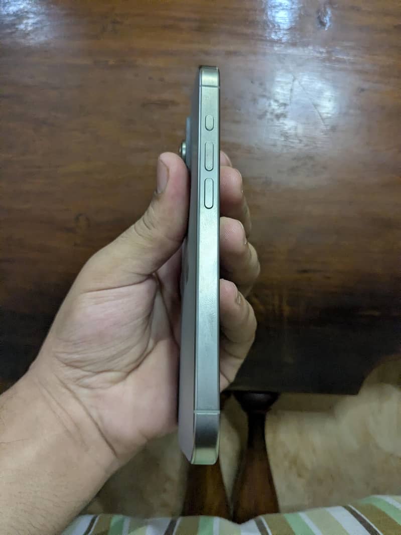 iPhone 15 Pro 1
