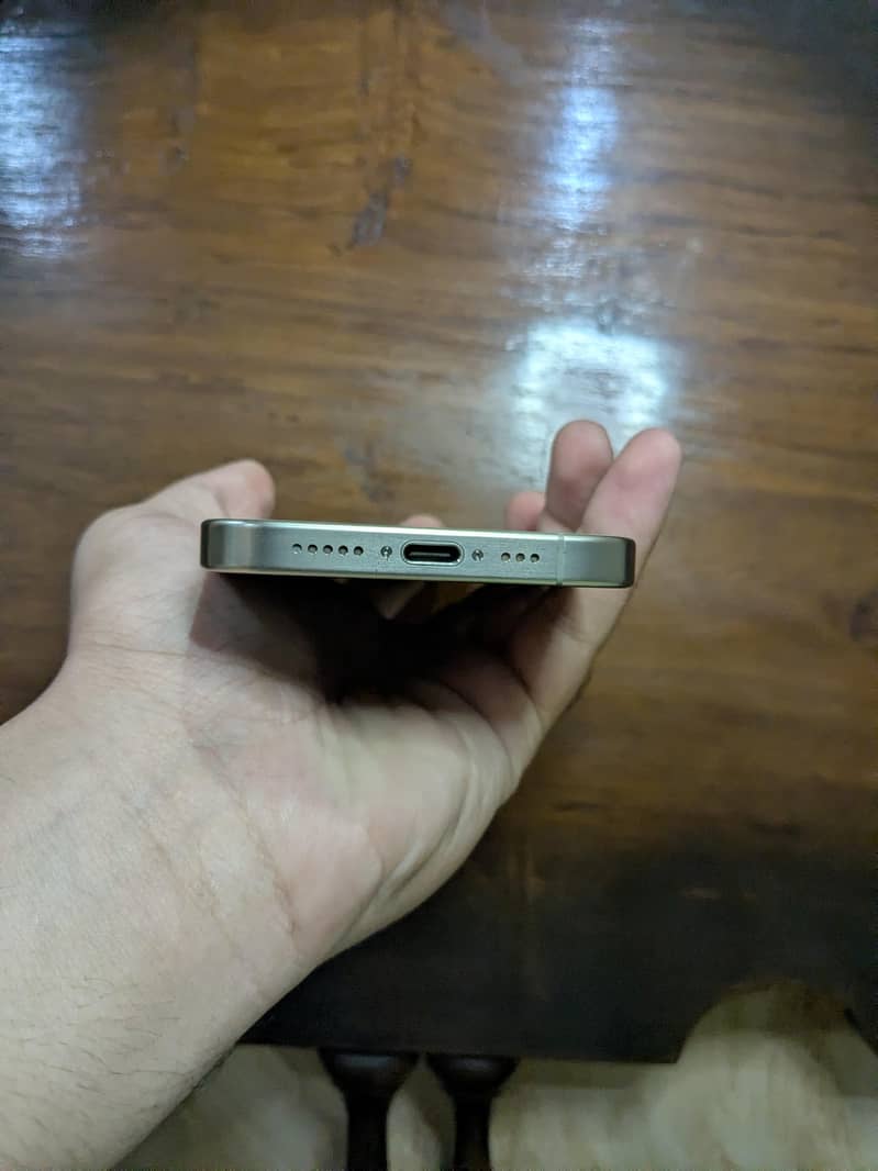iPhone 15 Pro 3