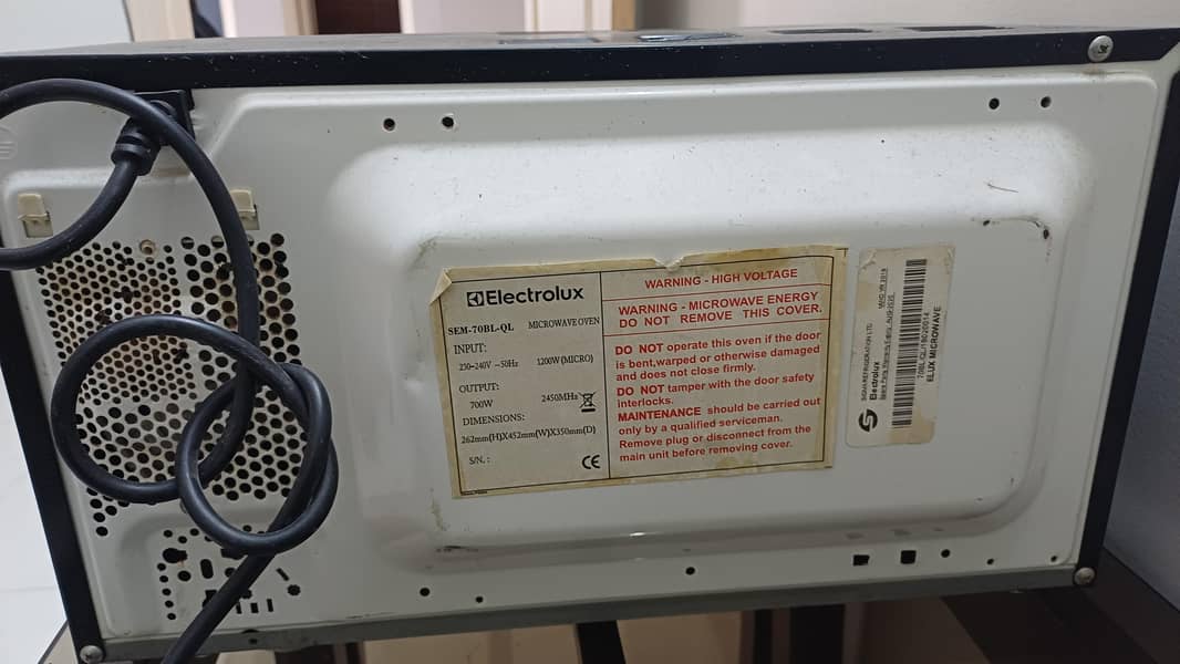 Microwave 1