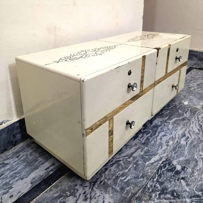 2 Side Table 2