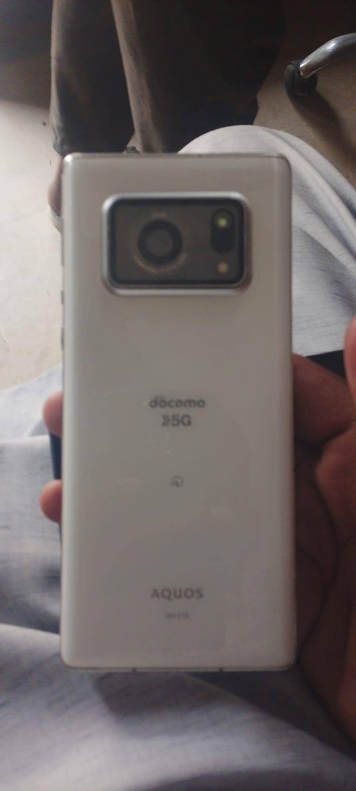 Sharp Aquos Zero6 4