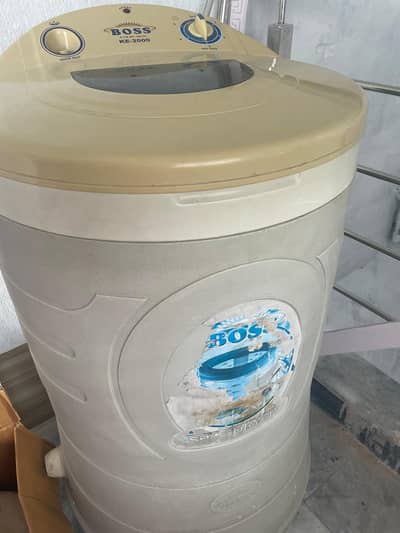 Boss KE-2000 Round Shape Single Spin Dryer Machine (9 kg)