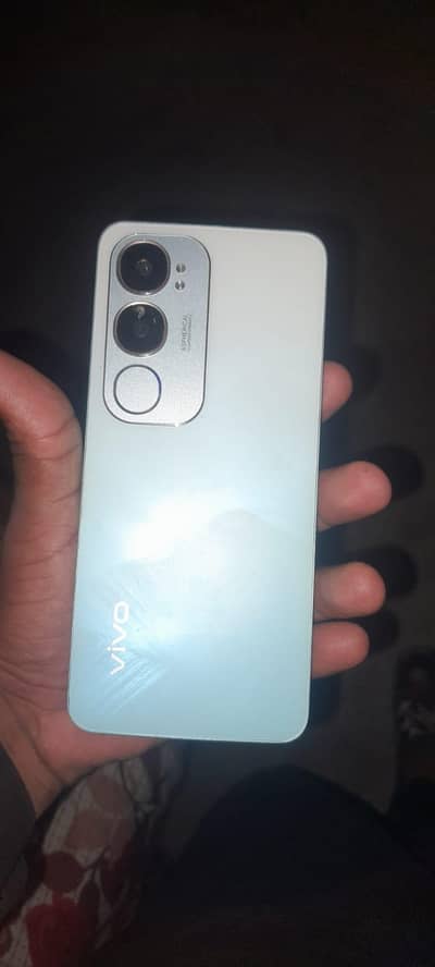 Vivo Y29