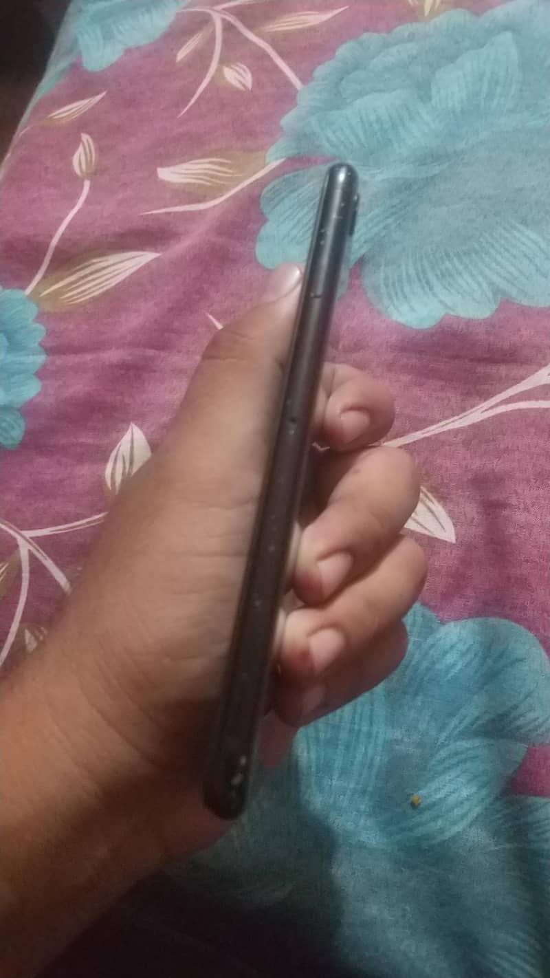 Apple iPhone SE 3