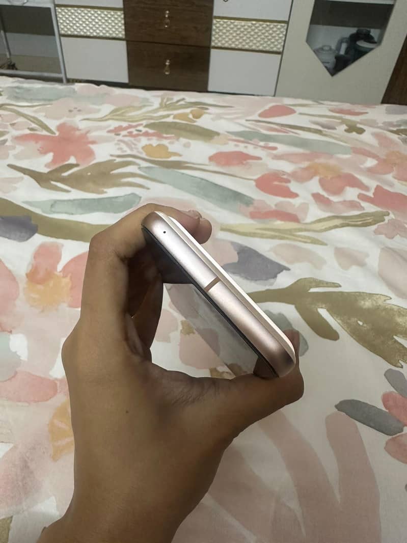 Google Pixel 8 2