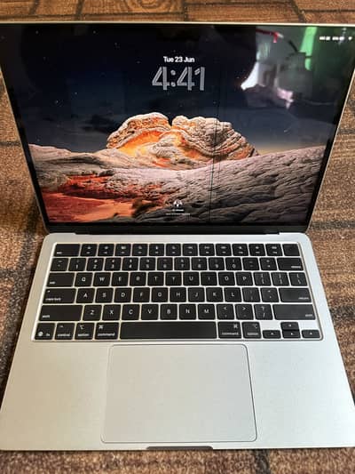 Macbook air m4 2025
