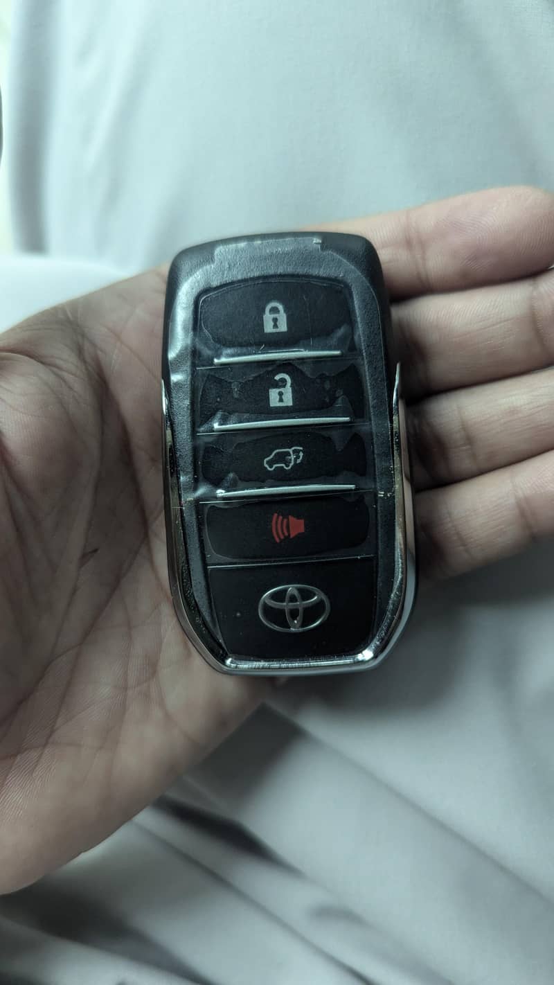 Fortuner Remote 0