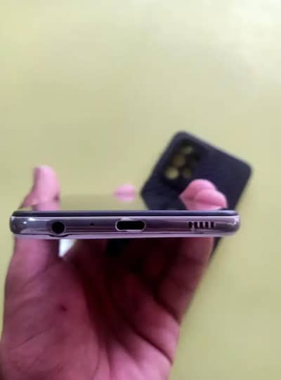 Samsung Mobile A52