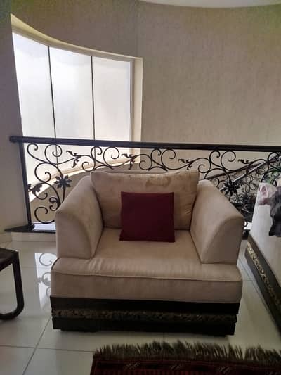 7 seater sofa set in good condition