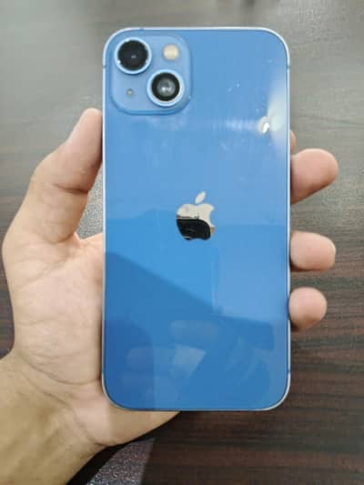 Apple iPhone 13