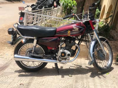 honda cg 125 in clean condition