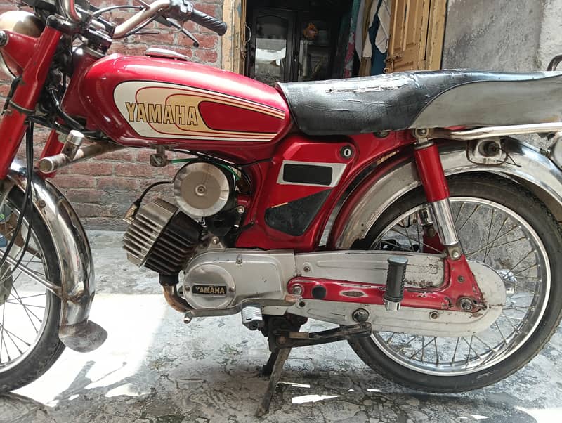Yamaha 1