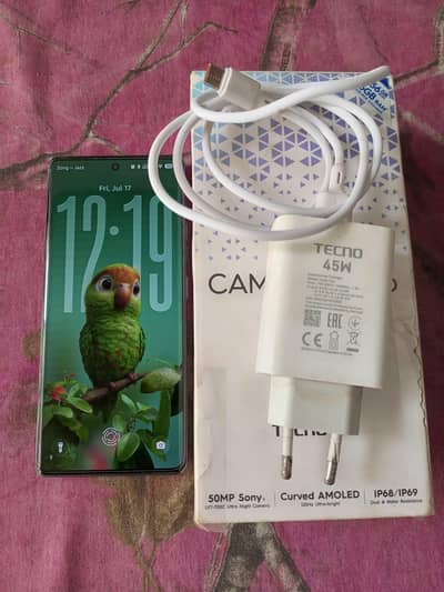 Tecno Camon 40 pro