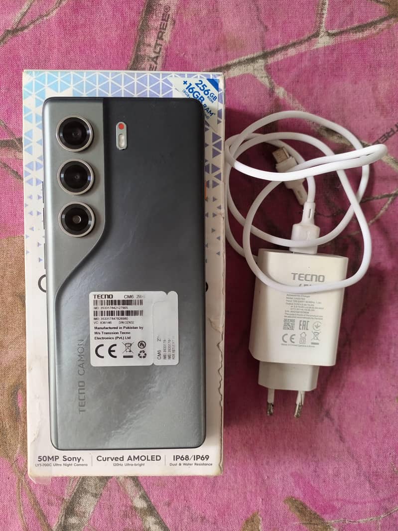 Tecno Camon 40 pro 1
