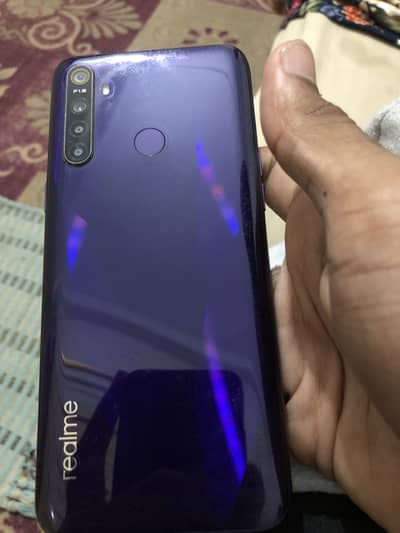 realme 5 10/10 with box