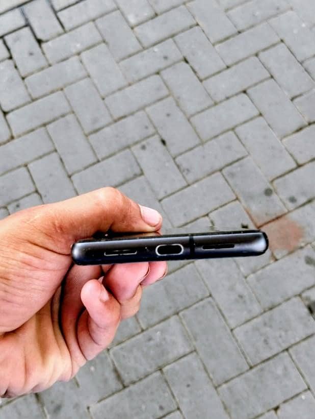 Google Pixel 7 5