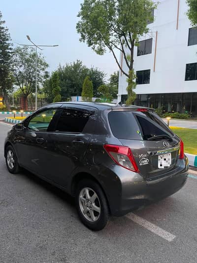 Toyota Vitz 2014