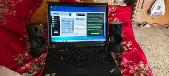 new laptop  with speakers
