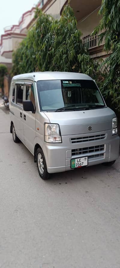 Suzuki Every 2011
