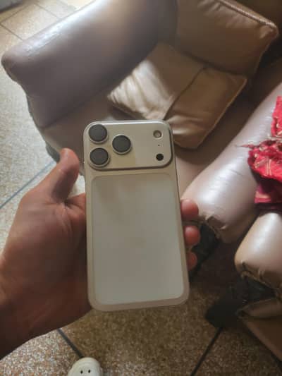 i phone xr convert 17 pro