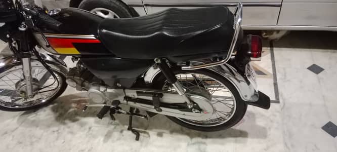 Honda CD 70 2024