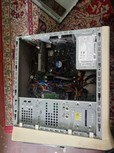 i5 2nd generation 2 GB Novi dia graphiccard128gb ssD 500gb hard 150 GB