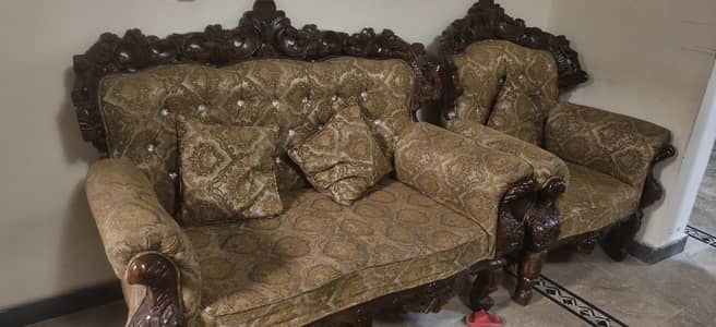 7 seater putre wooden Sofa Set