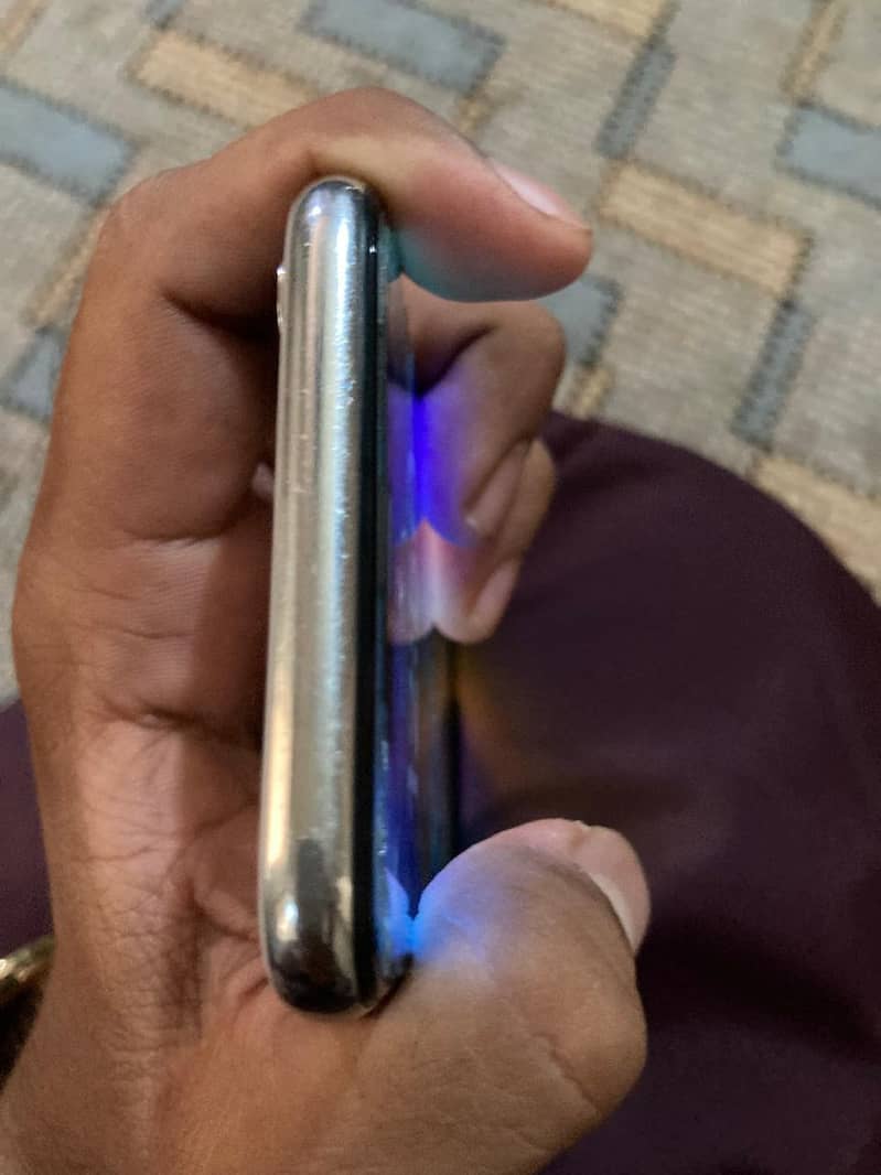 Apple iPhone X 0