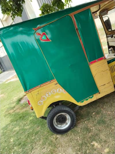Rozgar Auto rikshaw