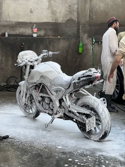 BENELLI 251s FOR SALE. 2021 MODEL IN LAHORE. 03268332911