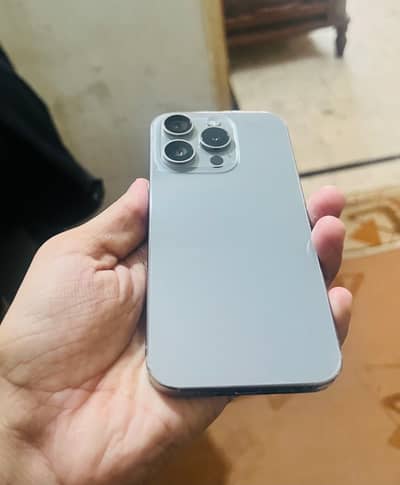 Apple iPhone 15 Pro