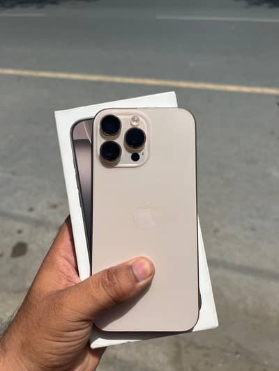 Apple iPhone 16 Pro Max
