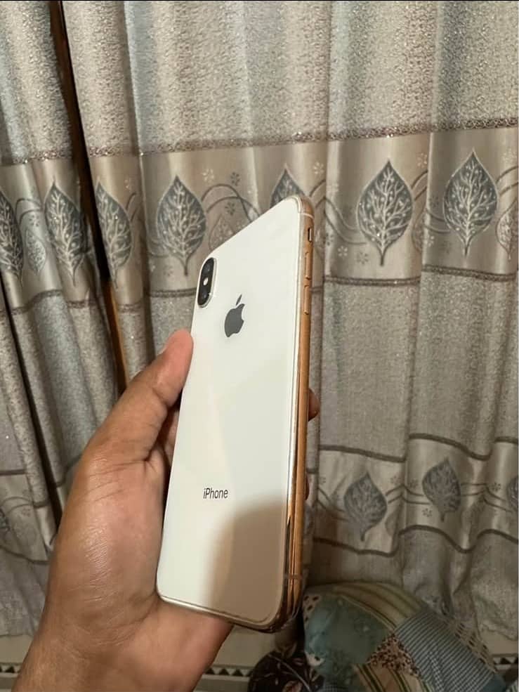 Apple iPhone X 1