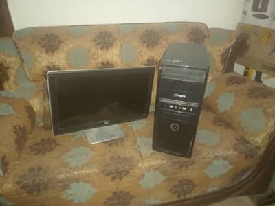 only in 25k a pc in working condition and a monitor but it have a line