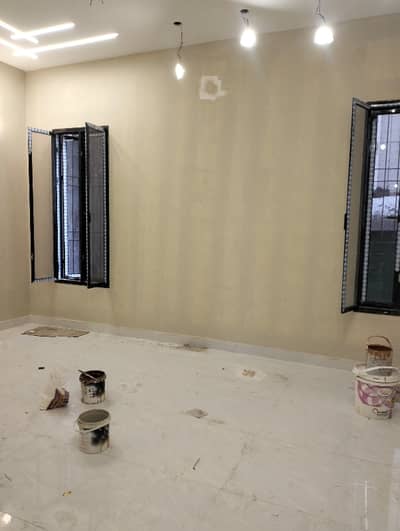 Gulshan Iqbal Block 10A. 2 Bed DD 120 Square Yards 60 Feet Road Rent Final 65000 Small Family  Ground Floor Tiles Flooring Brand New Types