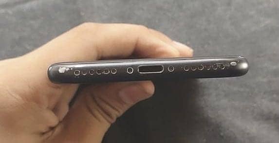 Apple iPhone 7 2