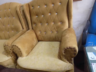 5 seater sofa for sale.