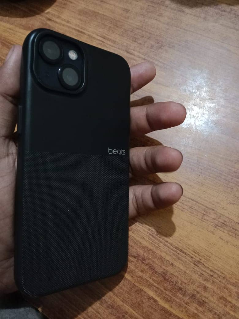 Apple iPhone 13 6