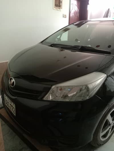 Toyota Vitz 2012