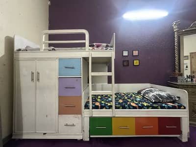 Kids bunk bed
