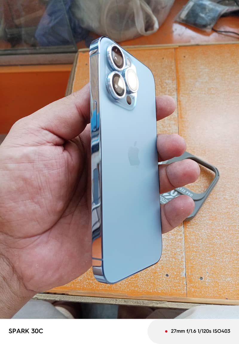 iphone 13 pro 2