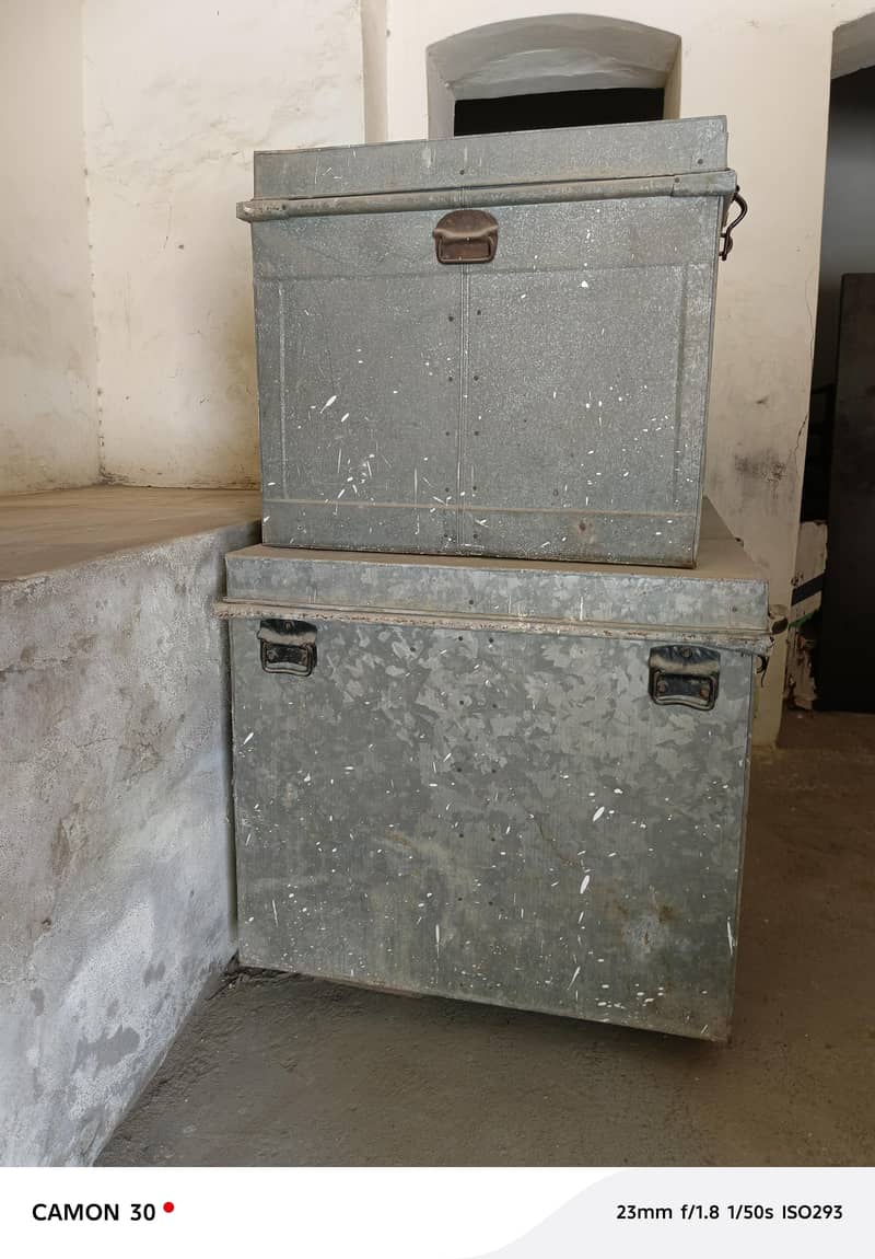 Solid iron trunks petti 1