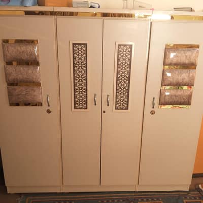 bedroom set 4 piece for sale bed,divider dressing table and wardrobe